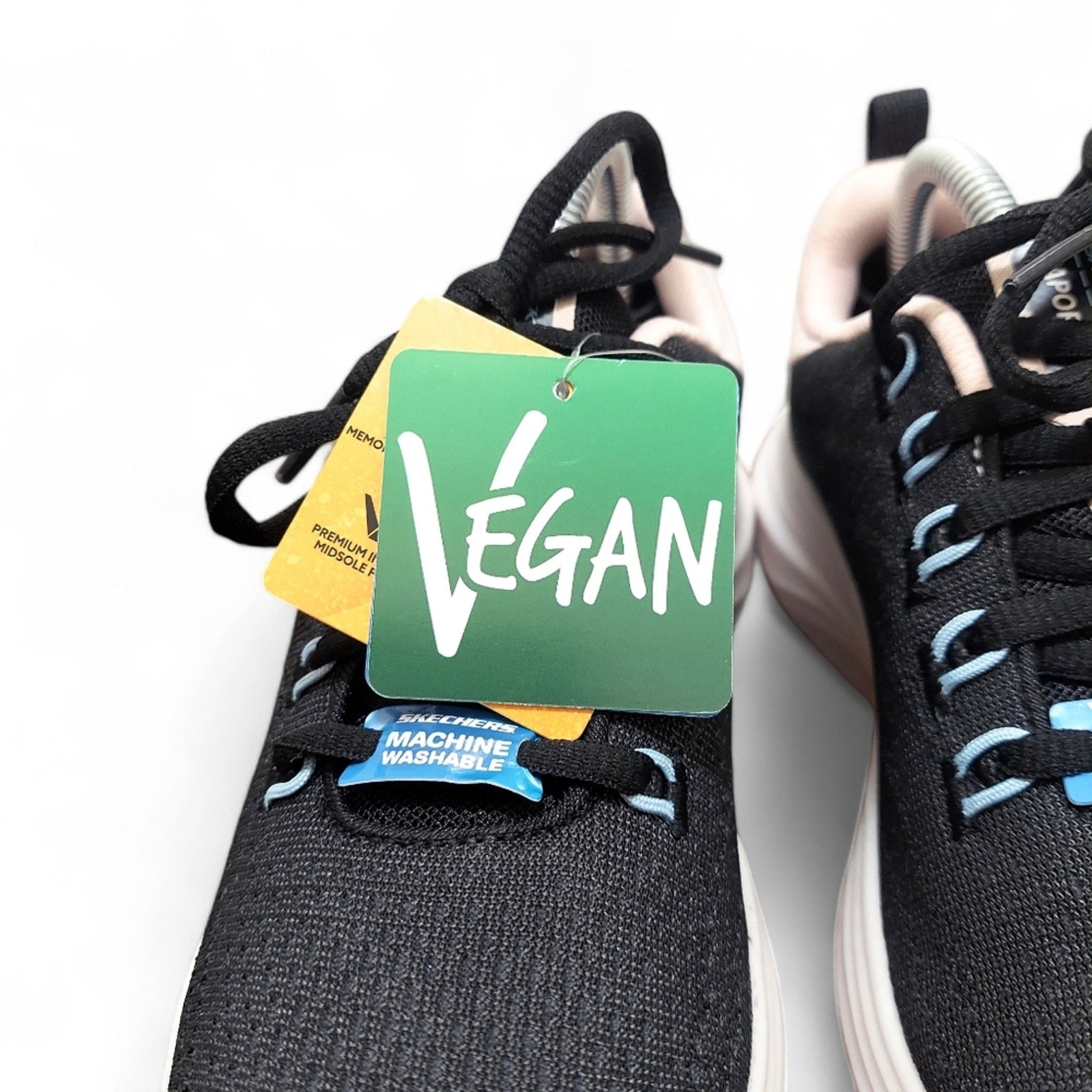 NEW Women's Skechers Vapor Foam Vegan Running Sneakers Size 6 - Larmar's New And Used Products