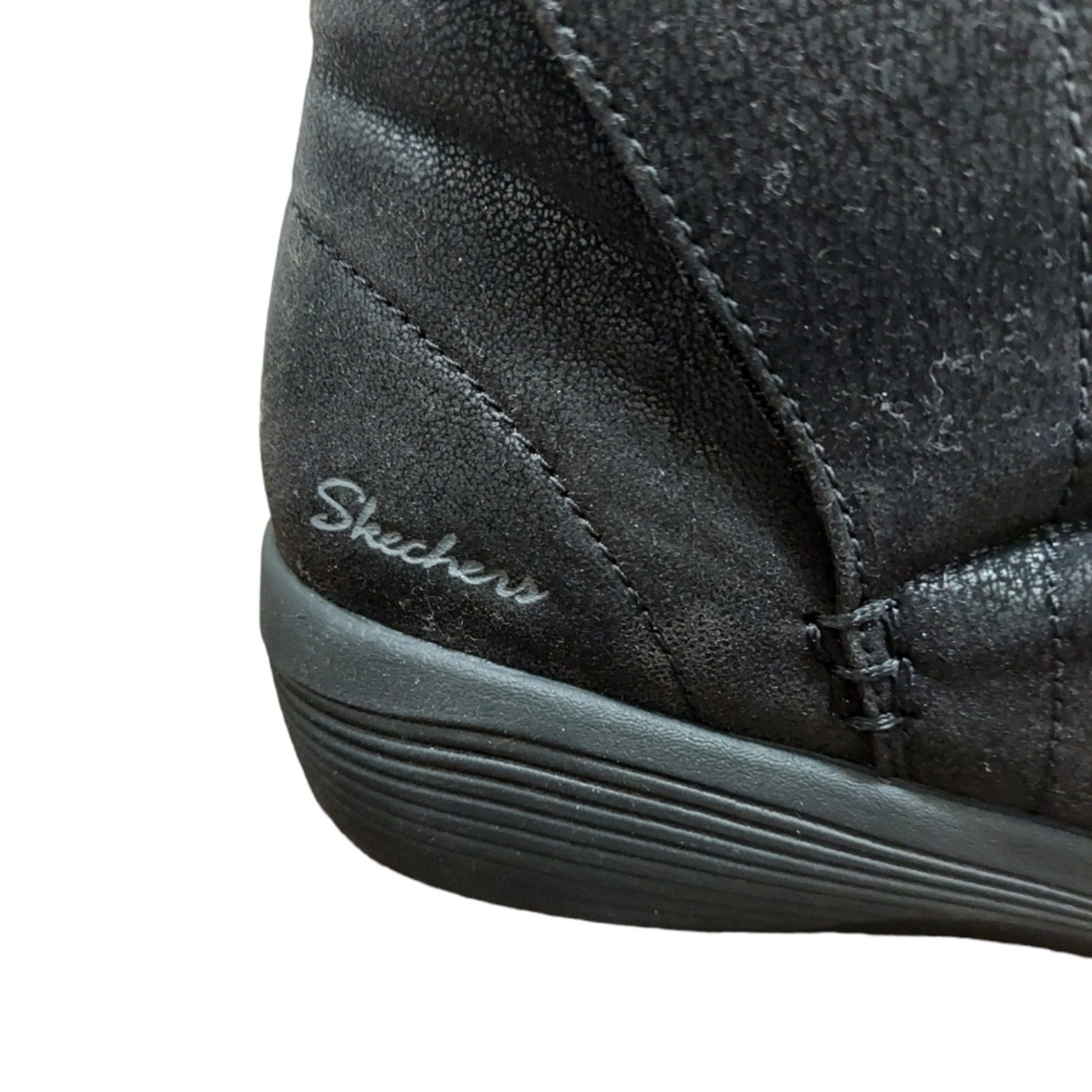 New Women's Skechers Arya Fresher Trick Vegan Booties Size 7.5 - Larmar's New And Used Products