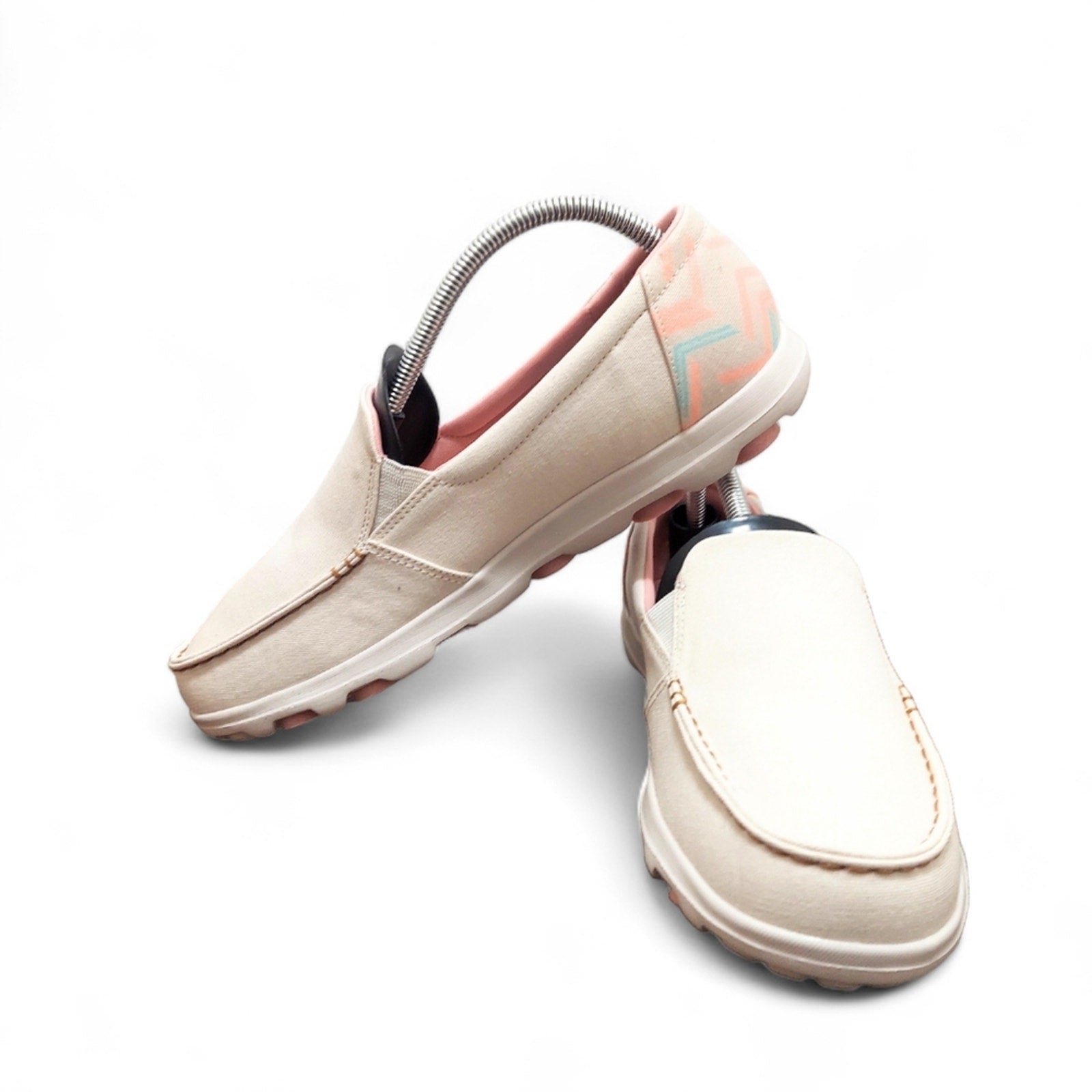 New Women's Skechers On The Go 2.0 Key West Comfort Shoes Goga Mat Size 10 - Larmar's New And Used Products